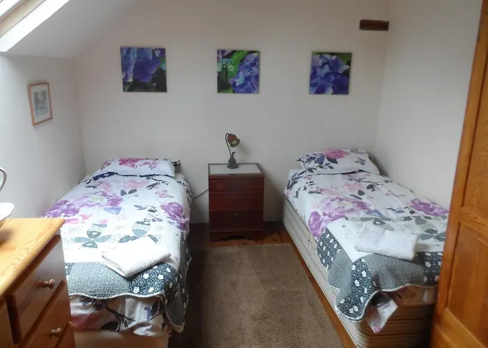 Rose Nyaraló Chigné